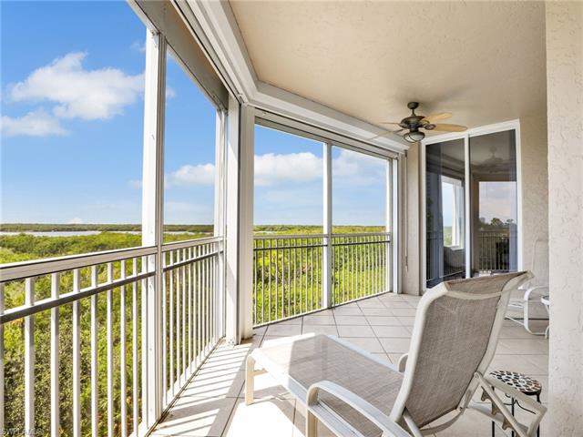 Residence 301, photo 18 of 42