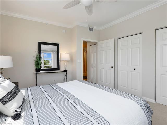 Residence 301, photo 26 of 42