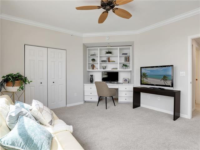 Residence 301, photo 29 of 42