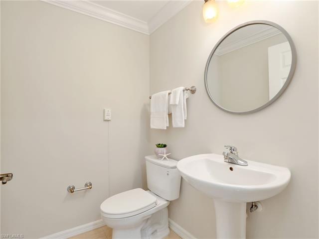 Residence 301, photo 30 of 42