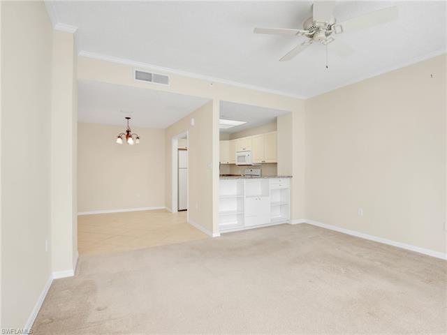 Residence 2-201, photo 12 of 25