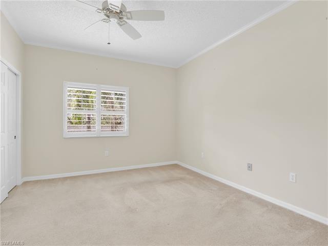 Residence 2-201, photo 18 of 25