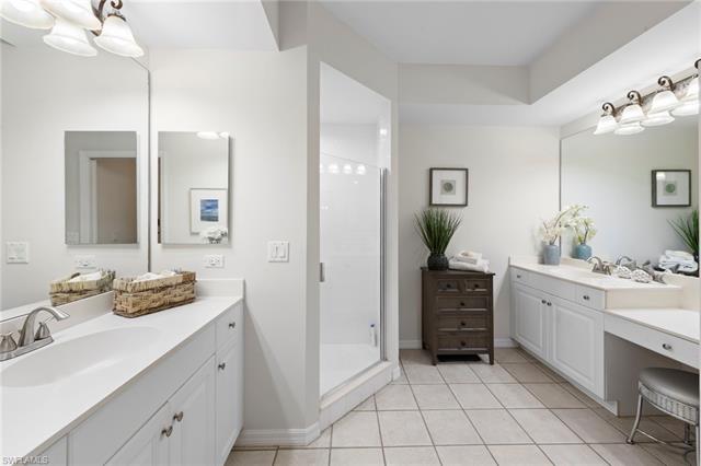 Residence 606, photo 29 of 49