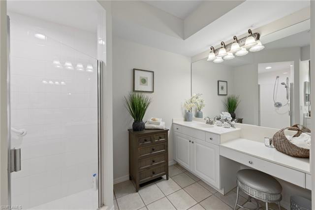 Residence 606, photo 30 of 49