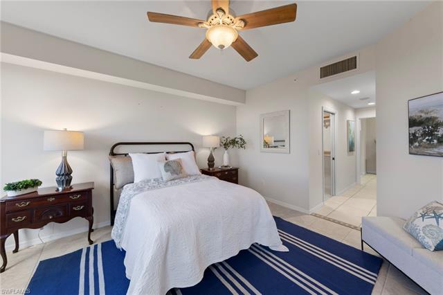 Residence 606, photo 34 of 49