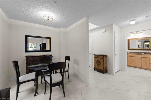 Residence 102, photo 10 of 38
