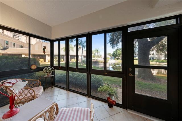 Residence 102, photo 26 of 38