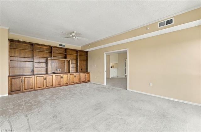 Residence 501, photo 5 of 48