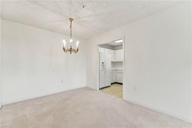 Residence 501, photo 6 of 48