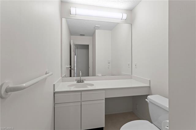 Residence 2-504, photo 28 of 47