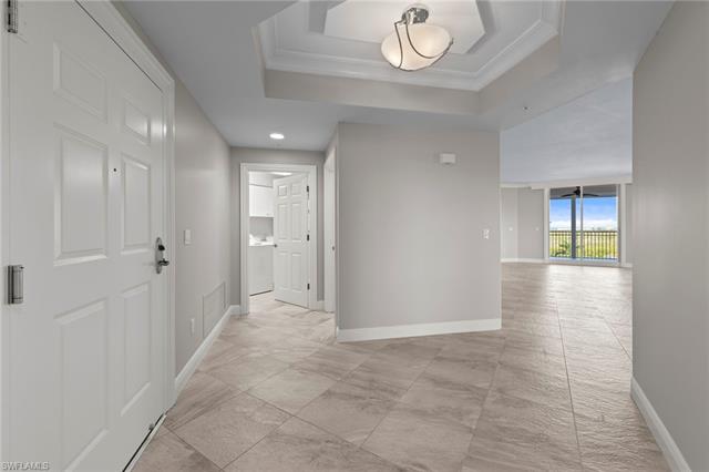 Residence 608, photo 14 of 45
