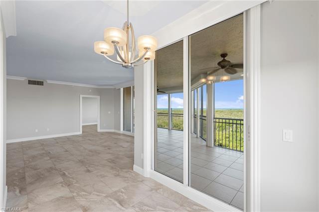 Residence 608, photo 28 of 45