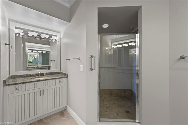 Residence 608, photo 34 of 45