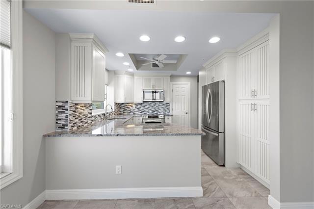 Residence 608, photo 9 of 45